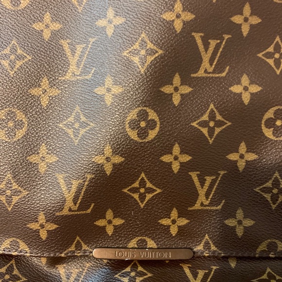 Louis vuitton messenger bag - Picture 4 of 4